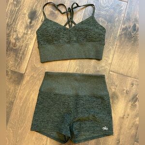 ALO Yoga Matching Set Sports Bra and Biker Short